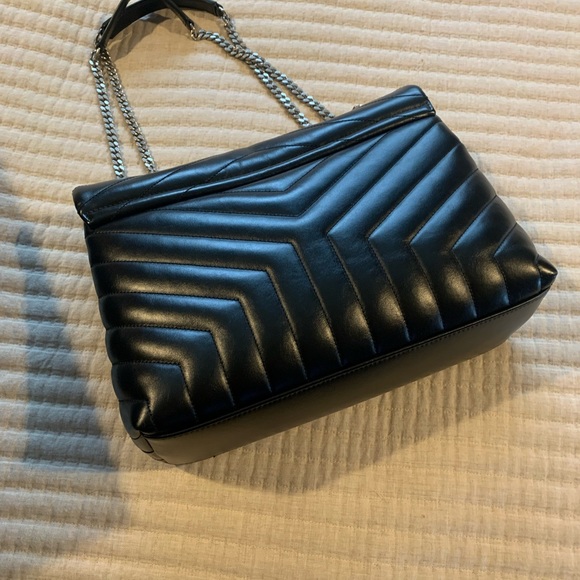 YSL Saint Laurent LouLou Medium in Quilted “Y” Leather - Picture 7 of 15